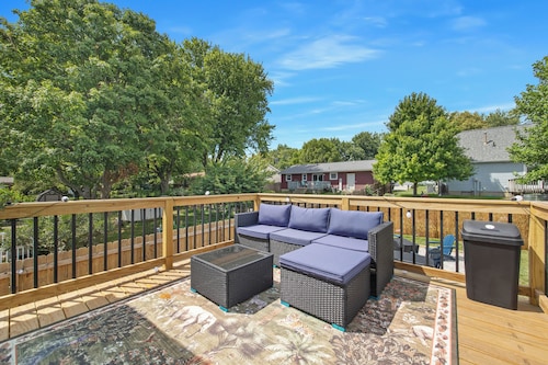 Luxury Retreat in Normal, IL - Movie Theater, Game Room & Hot Tub