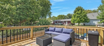 Luxury Retreat in Normal, IL - Movie Theater, Game Room & Hot Tub