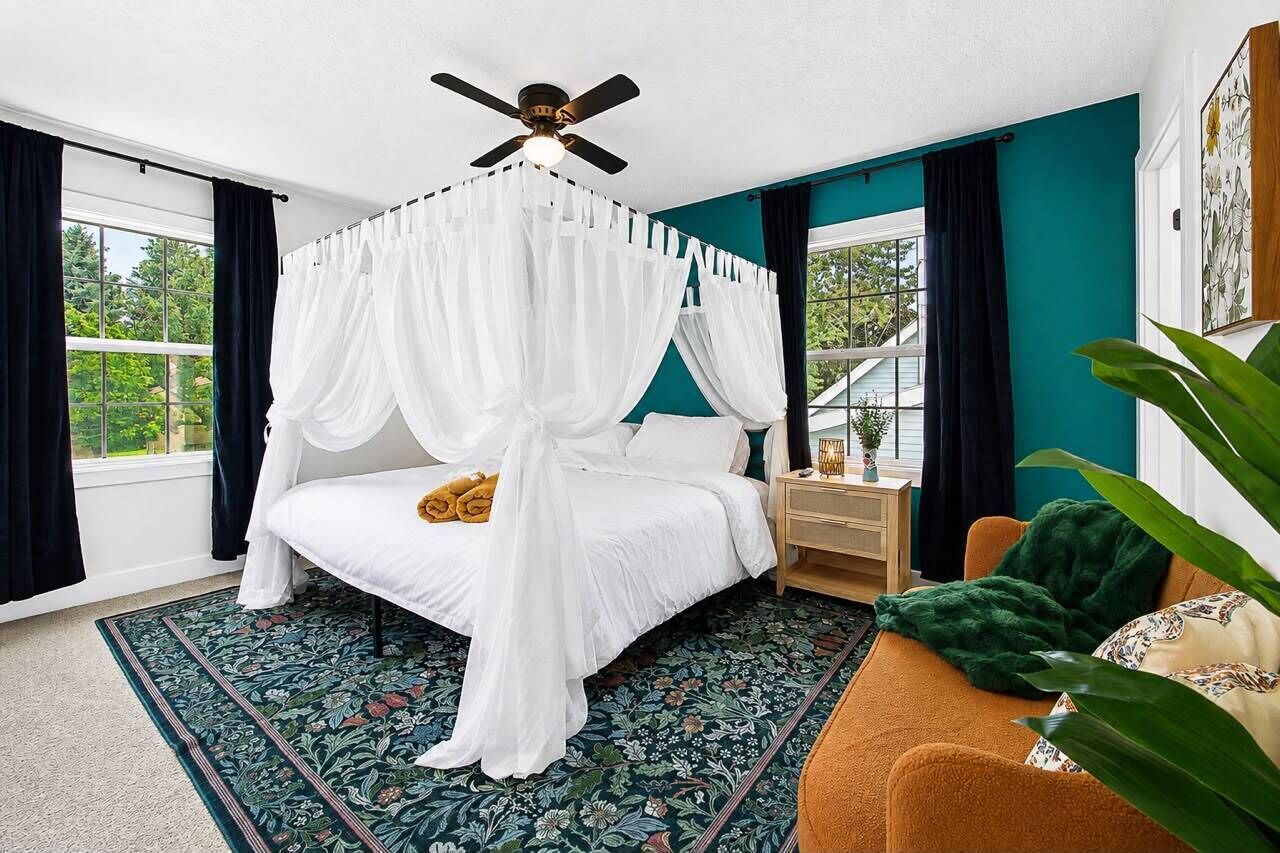 Iron/ironing board, travel crib, WiFi (free), bed sheets