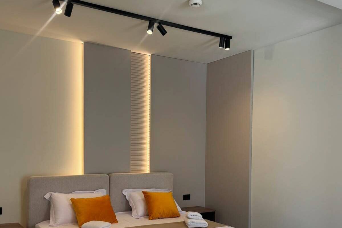 Deluxe Double Room, Sea View | Hypo-allergenic bedding available, minibar, desk, laptop workspace