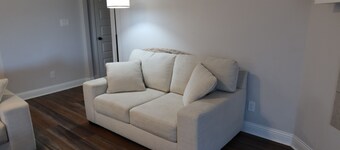 Modern 3BR Home Near Hospital & Navarro College