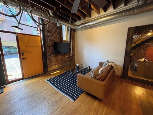 RiNo 3-Story Loft + Private Rooftop Deck