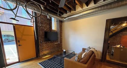 RiNo 3-Story Loft + Private Rooftop Deck