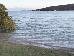 Beach nearby, sun-loungers, beach towels - Couples Retreat Studio, newly remodeled relaxing Ocean/Sunset views, Resort-like (Culebra)
