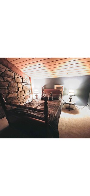 7 bedrooms, WiFi, bed sheets - LakeHouse7-bedroom house perfect for events and family fun near Sand Springs (Sand Springs)