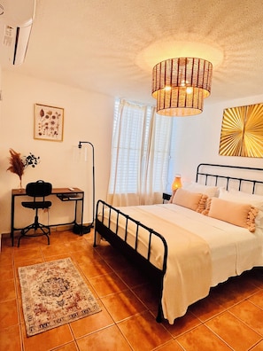 2 dormitorios, tabla de planchar con plancha, wifi y ropa de cama
