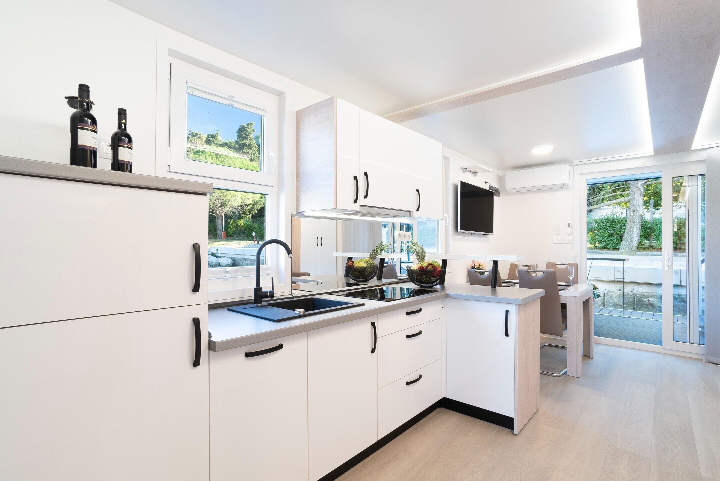 Mobile Home | Private kitchen