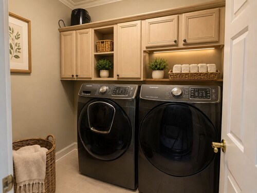 Luxury 4-Bedroom Southwind Home inside TPC, Private Pool & Garage