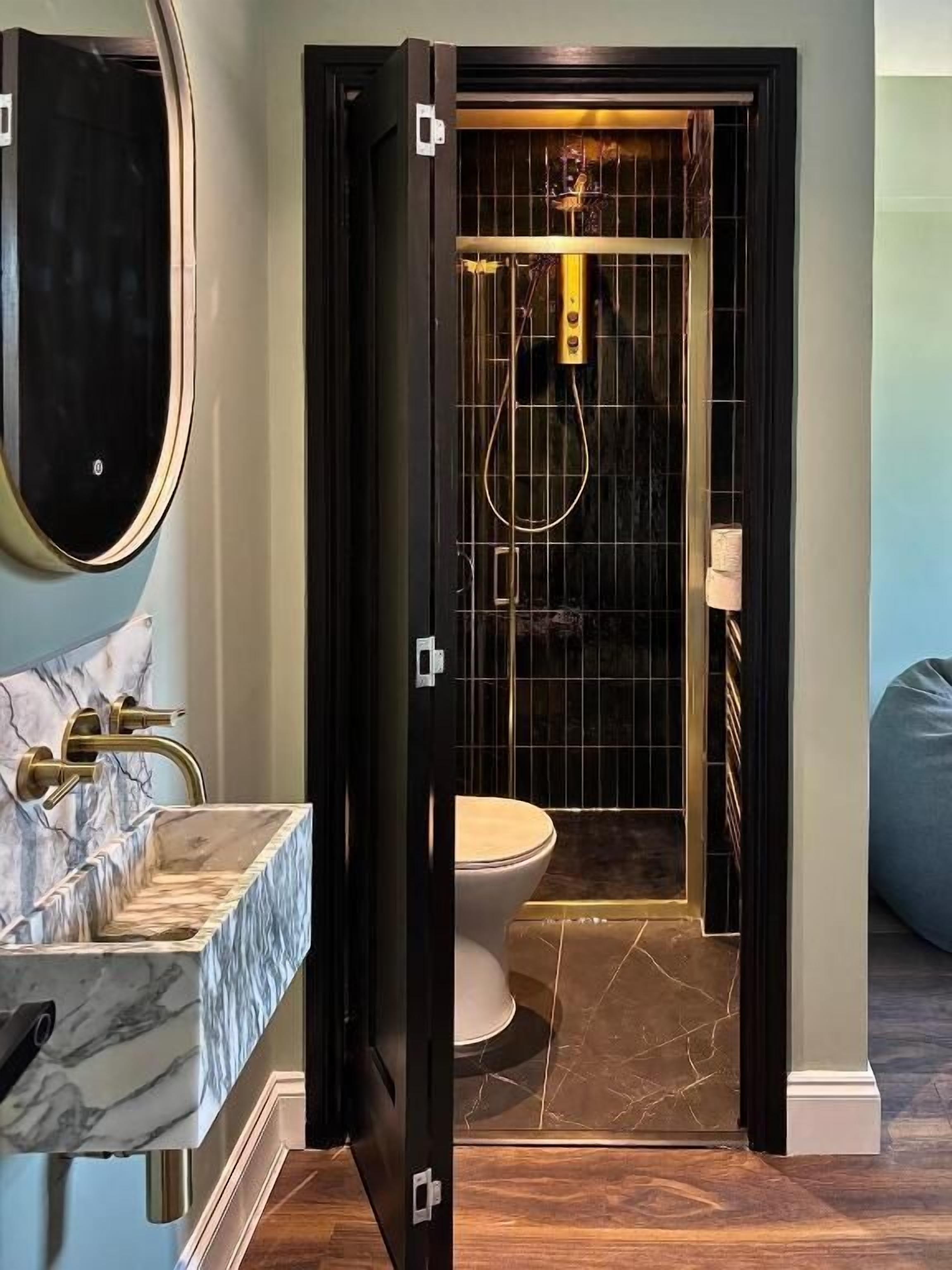 Double Room, City View | Bathroom
