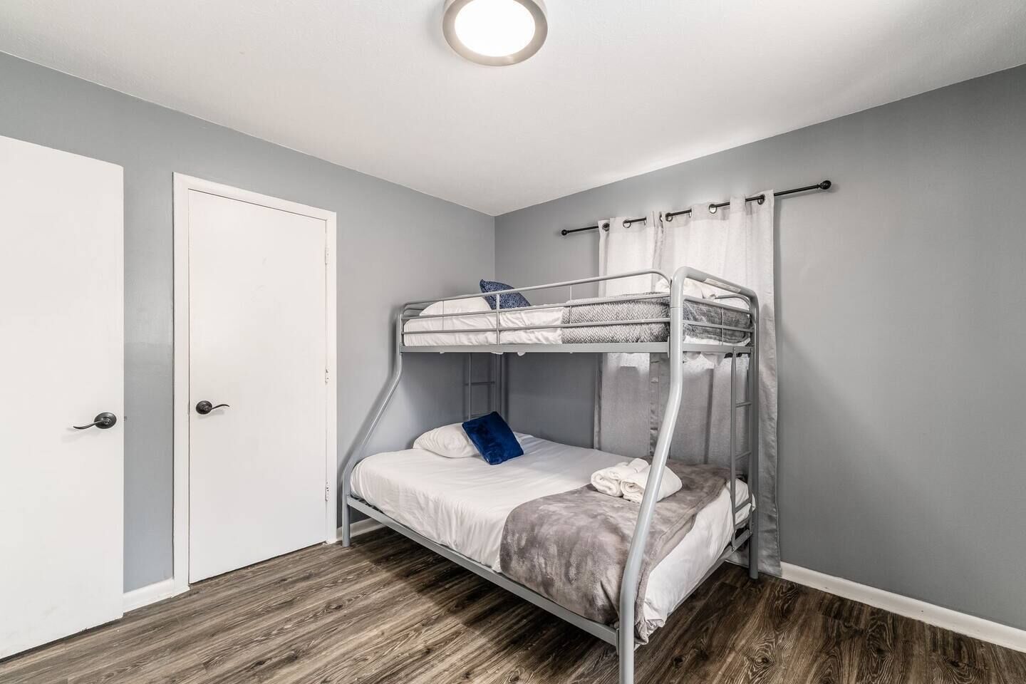 3 bedrooms