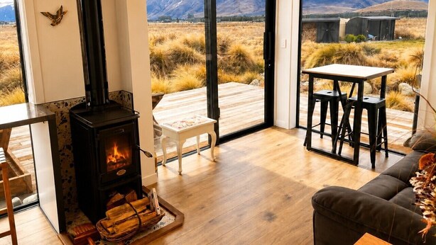Interior - Pedalfish Cottages: Eclipse (Twizel)