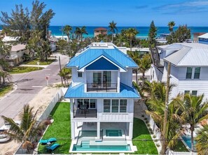 Exterior - Blue Haven Beach House | Steps to the Shore (Bradenton Beach)