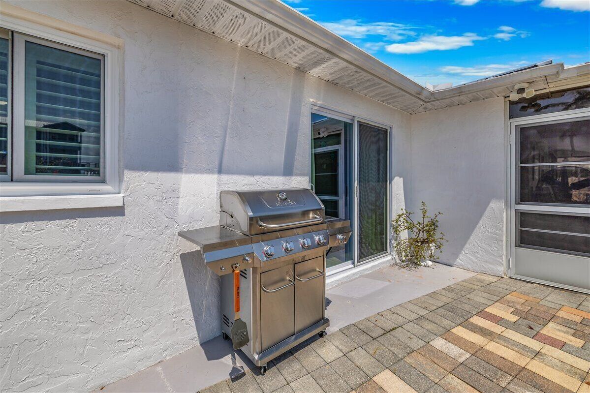 Propane grill