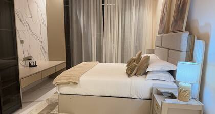 Grand Residence 3 bedroom deluxe appartment with club house