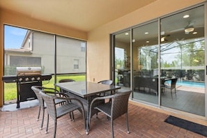 Outdoor dining - Big family house: resort, private pool - 12 guests (Kissimmee)