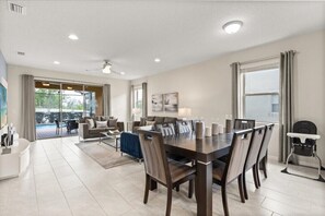 Interior - Big family house: resort, private pool - 12 guests (Kissimmee)