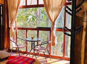 Habitación Confort doble, vistas a la montaña | Interior