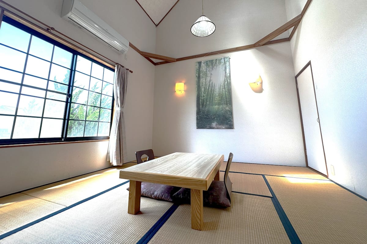 Japanese-style Room | In-room safe, free WiFi, bed sheets