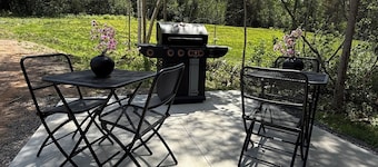 Sakura Valley Studio Suite #7 / Private Entrance in beautiful Annapolis Valley