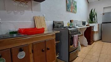Comfort Apartment, Balcony, Mountain View | Private kitchen | Microwave, oven, toaster, blender