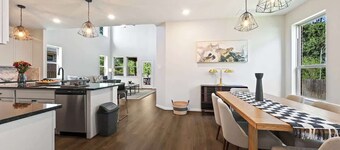 Luxury 4BR 3.5BA - Peaceful Forest Retreat