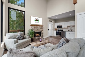 Smart TV, fireplace