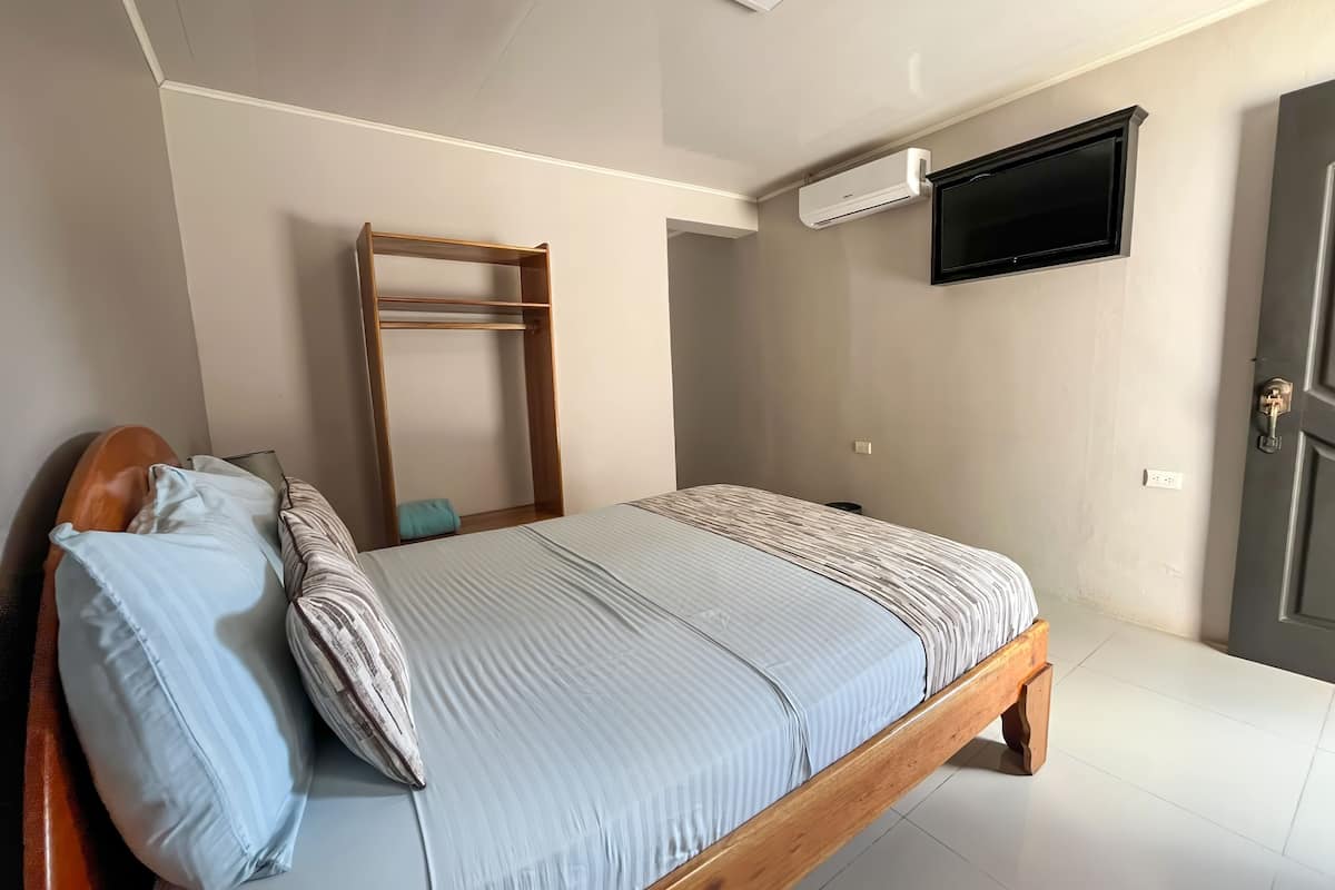 ห้องเบสิก, ลานระเบียง | Wi-Fi ฟรี