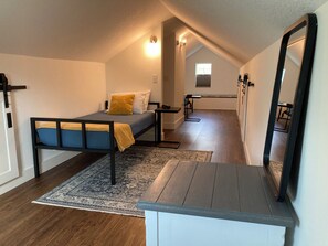 5 chambres, fer et planche à repasser, Wi-Fi, draps fournis