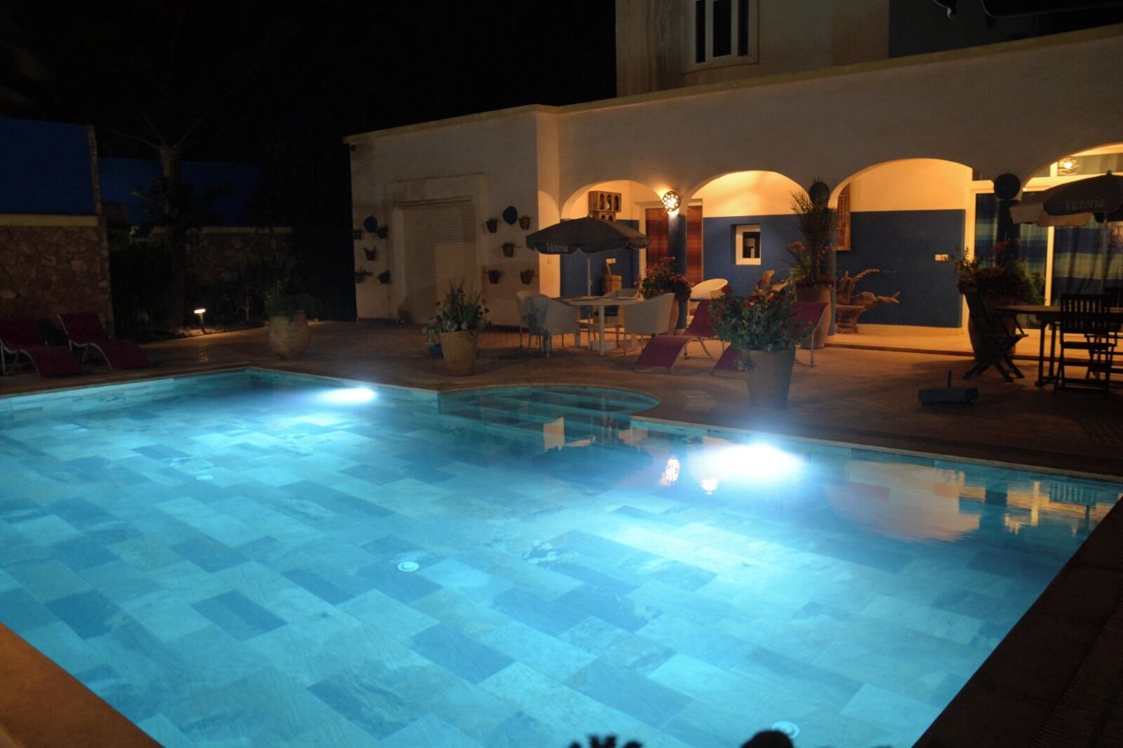 حمام سباحة