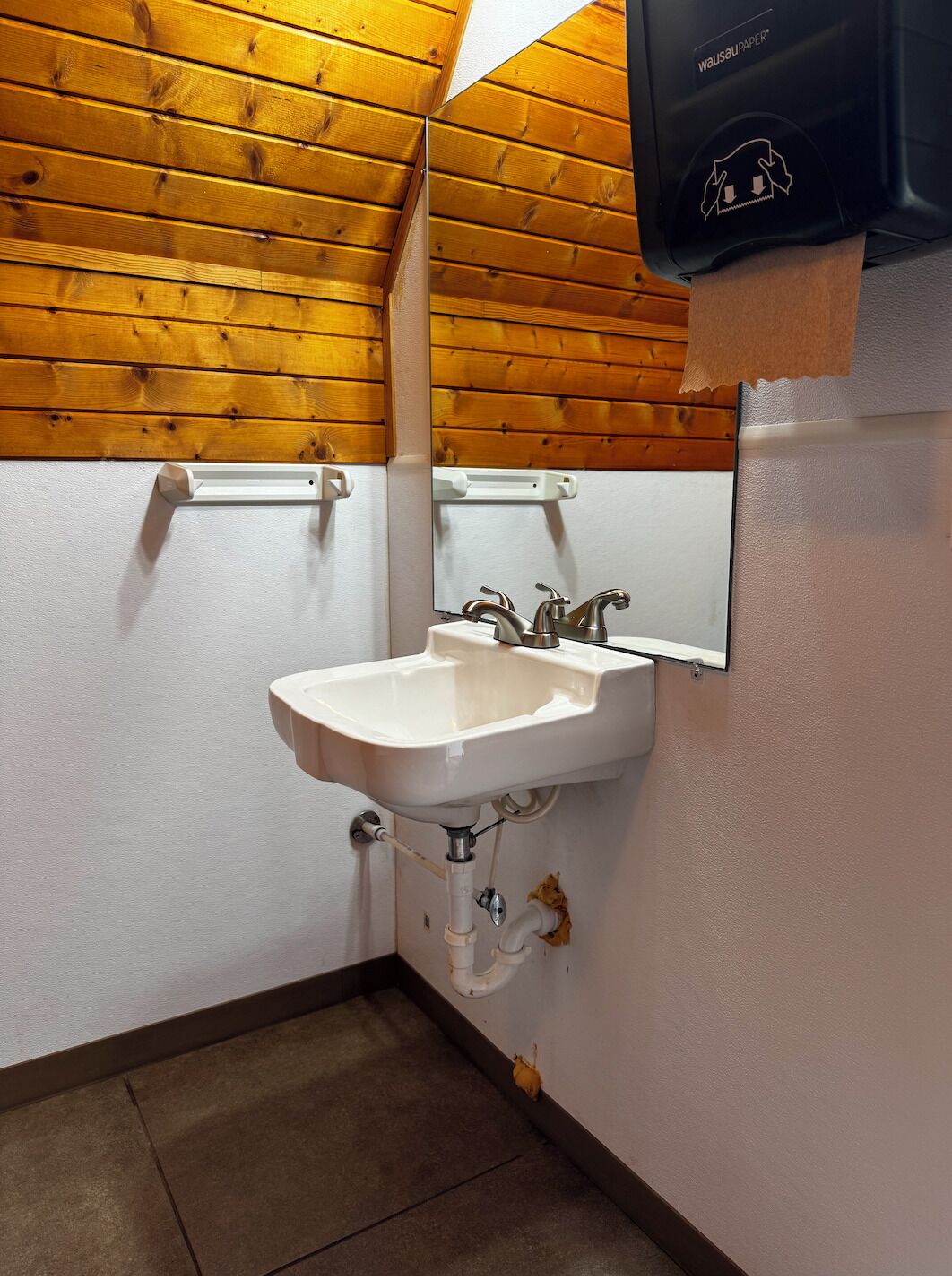 Shower, towels, toilet paper