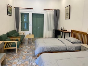 Deluxe Triple Room | Free WiFi - La Petite Maison Luang Prabang (Luang Prabang)