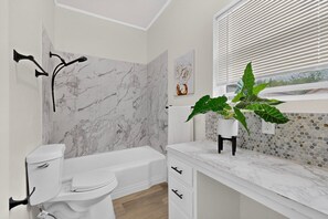 Bathroom - Cozy 2-bedroom house in tranquil Greenville with AC (Greenville)