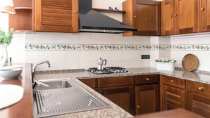 Coffee/tea maker, fridge, microwave, oven - Italian Experience - Villa Althea (Civitanova Marche)