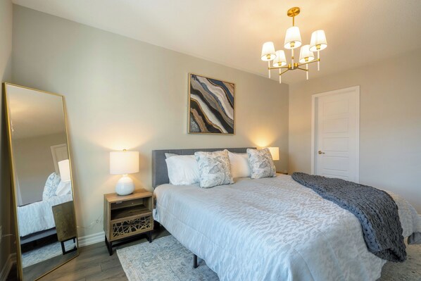 2 chambres, bureau, fer et planche à repasser, Wi-Fi gratuit