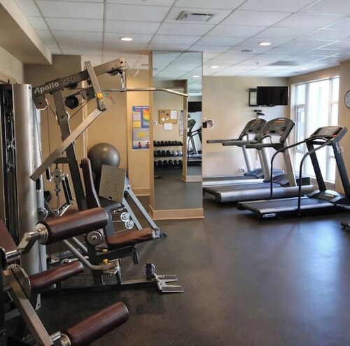 Sunset Waterfront Resort, Executive Townhouse 113. Luxury Lakeside, 3 Bed/2 Bath