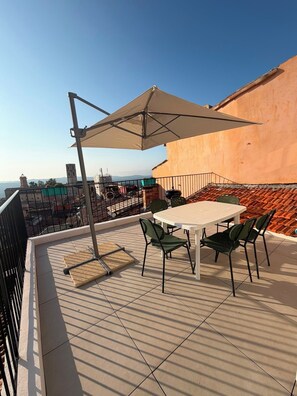 Outdoor dining - Roof top prive centre historique grasse (Grasse)