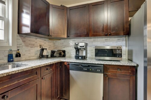 Easy NYC Commute: Furnished Jersey City Home