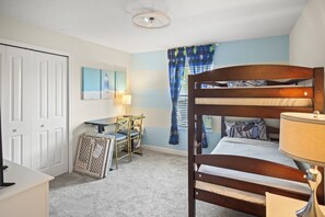 4 Schlafzimmer, Bügeleisen/Bügelbrett, Reisekinderbett, Internetzugang