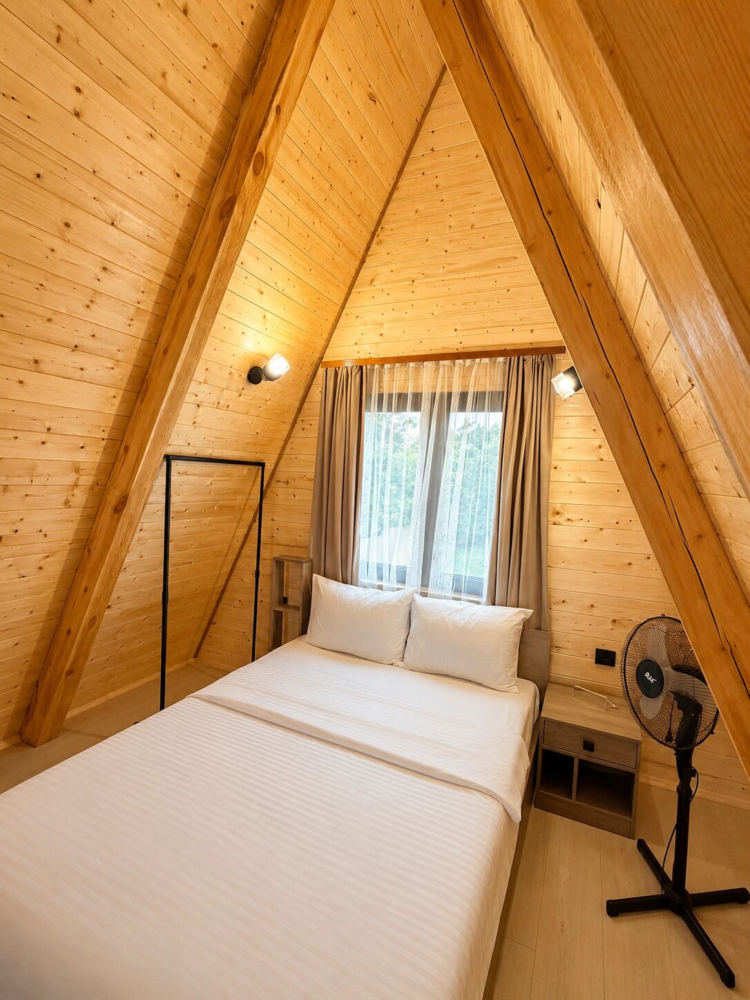 Cottage, vue lac | Fer et planche à repasser, Wi-Fi gratuit, draps fournis