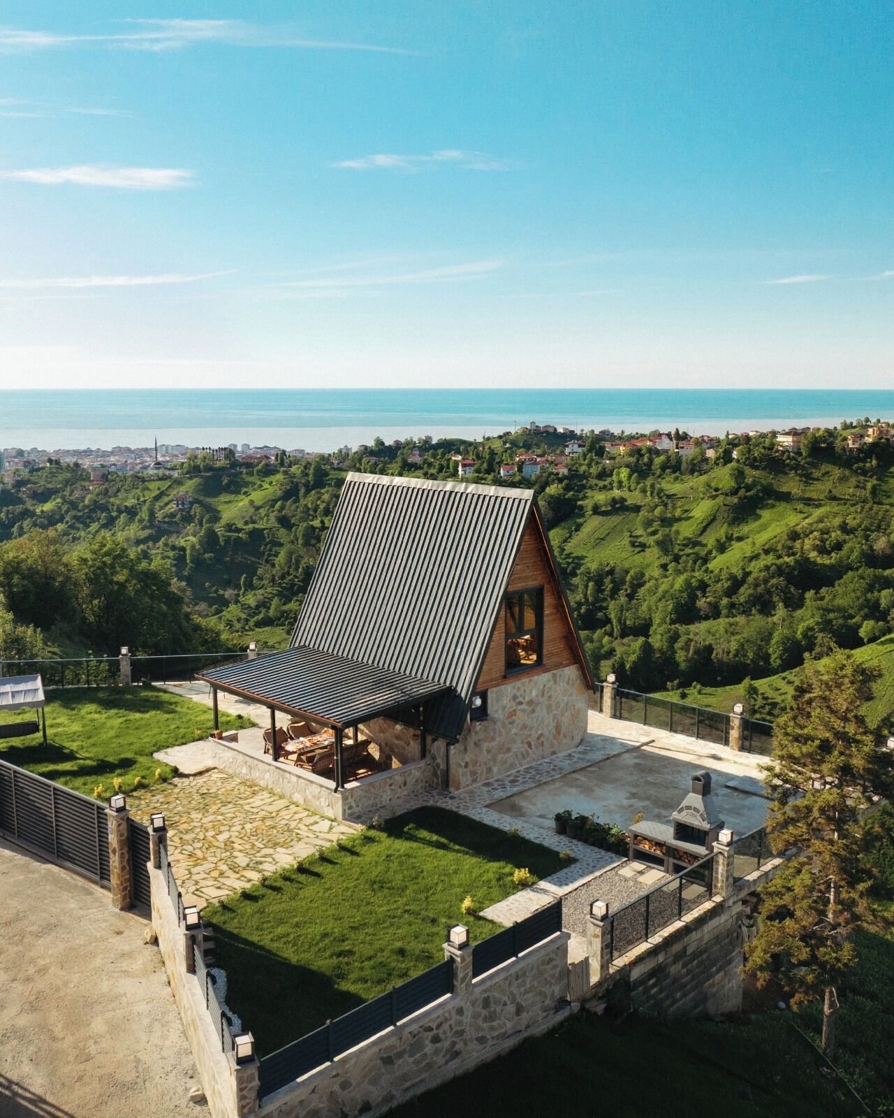 Bungalow, Kitchen, Sea View | Terrace/patio