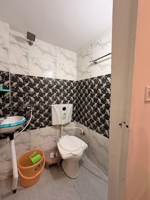 Economy Double Room | Bathroom | Shower, towels, soap - Maa Harsiddi Yatri Grah (Ujjain)