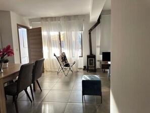 Ảnh chưa phân loại, 2 trong số 58 ảnh, nút