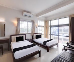 1 bedroom - Classic Mega Inn (Hospet)