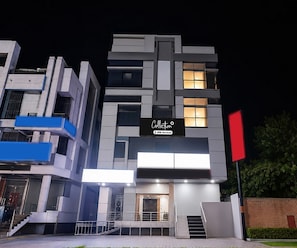 Exterior - Classic Mega Inn (Hospet)