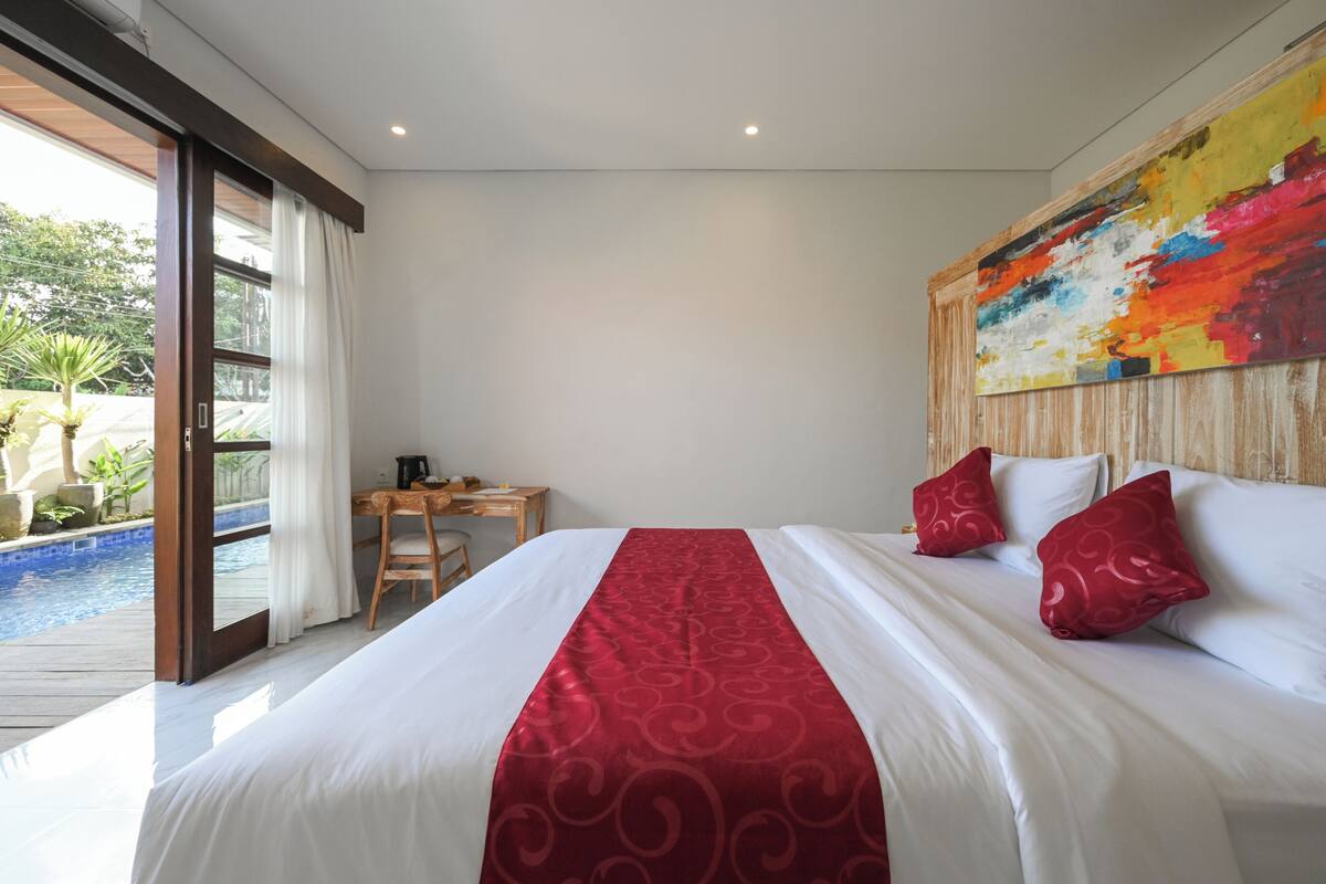 Camera Deluxe, 1 letto matrimoniale, non fumatori, bagno privato | Una scrivania, Wi-Fi gratuito