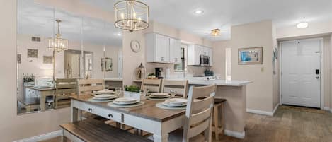 Condo, Multiple Beds, Golf View (Birdie's Nest) | Dining
