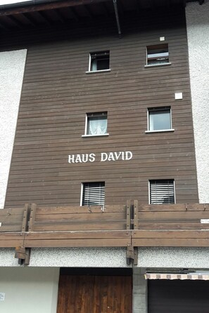 A building facade with the name 'HAUS DAVID' prominently displayed. - David 26D, (Gr ächen), 1623 by Interhome (Grächen)