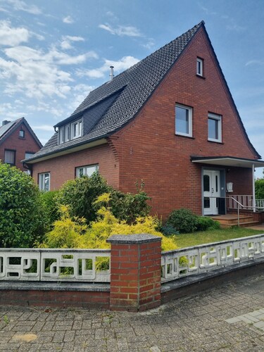 ruhige, gemütliche Ferienwohnung 62 m2  im OG für 2 Personen