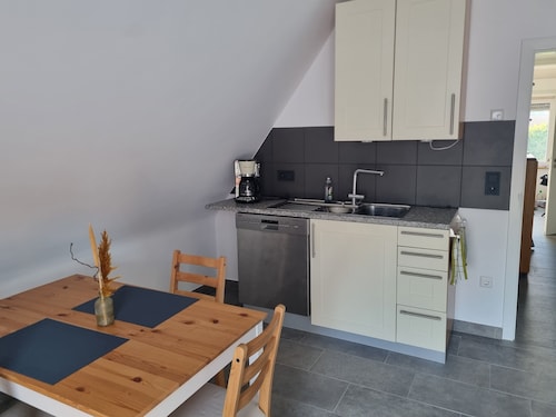 ruhige, gemütliche Ferienwohnung 62 m2  im OG für 2 Personen