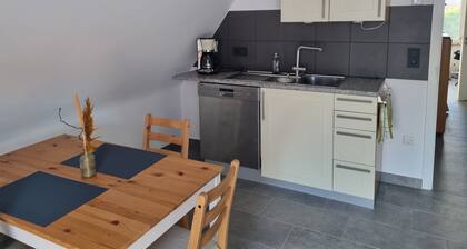 ruhige, gemütliche Ferienwohnung 62 m2 im OG für 2 Personen